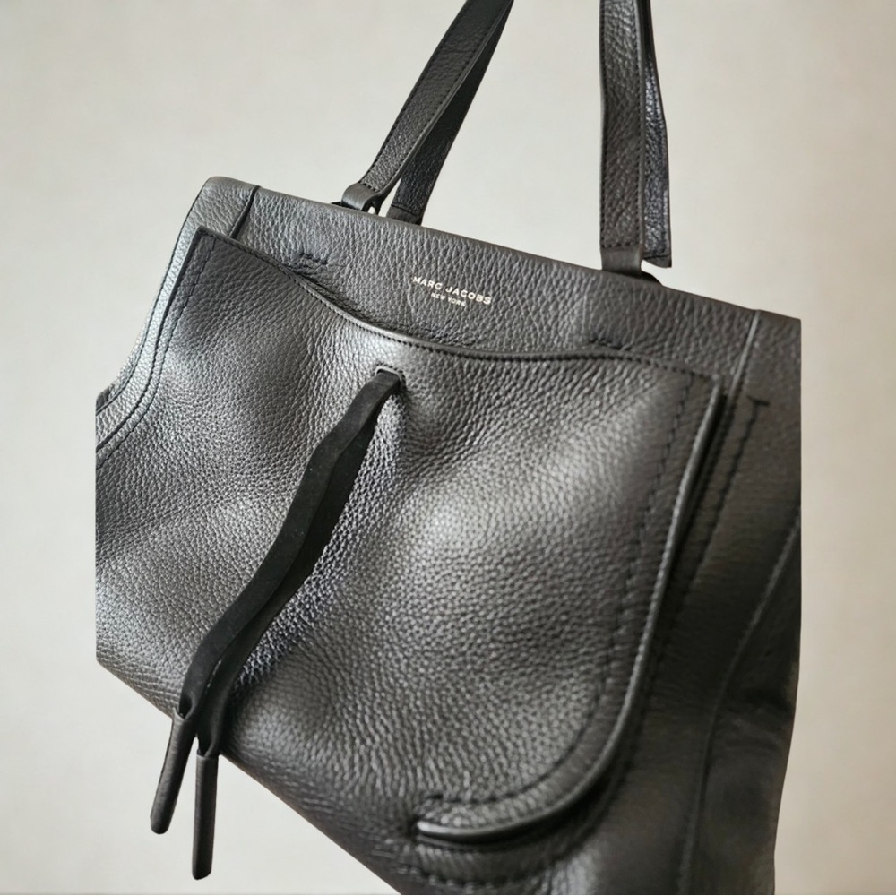Marc Jacobs Maveric Leather Tote $595